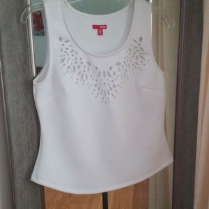 Sleeveless top